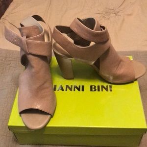 Gianni Bini nude heels